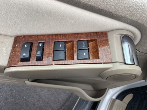 Used 2010 Ford Explorer Eddie Bauer image 36