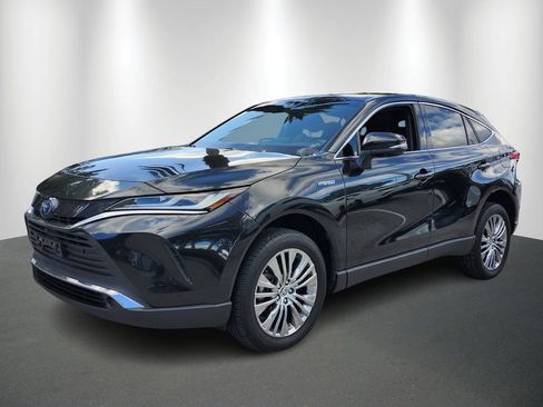 Used 2021 Toyota Venza Limited w/ Advanced Technology Package image 3