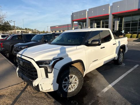 Used 2023 Toyota Tundra SR5 w/ SR5 Convenience Package image 4