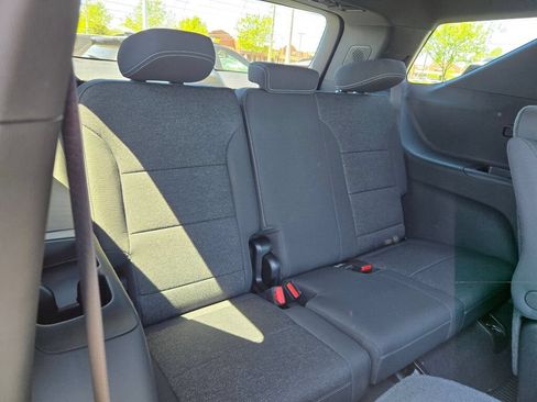 New 2026 Chevrolet Traverse LT w/ Driver Confidence Package FWD image 8