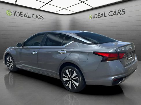Used 2022 Nissan Altima 2.5 SV FWD image 7