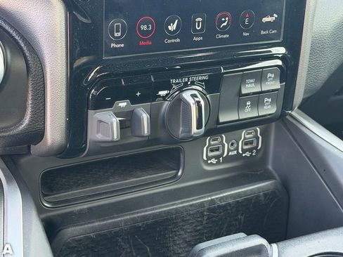 Used 2021 RAM 1500 Big Horn RWD image 28