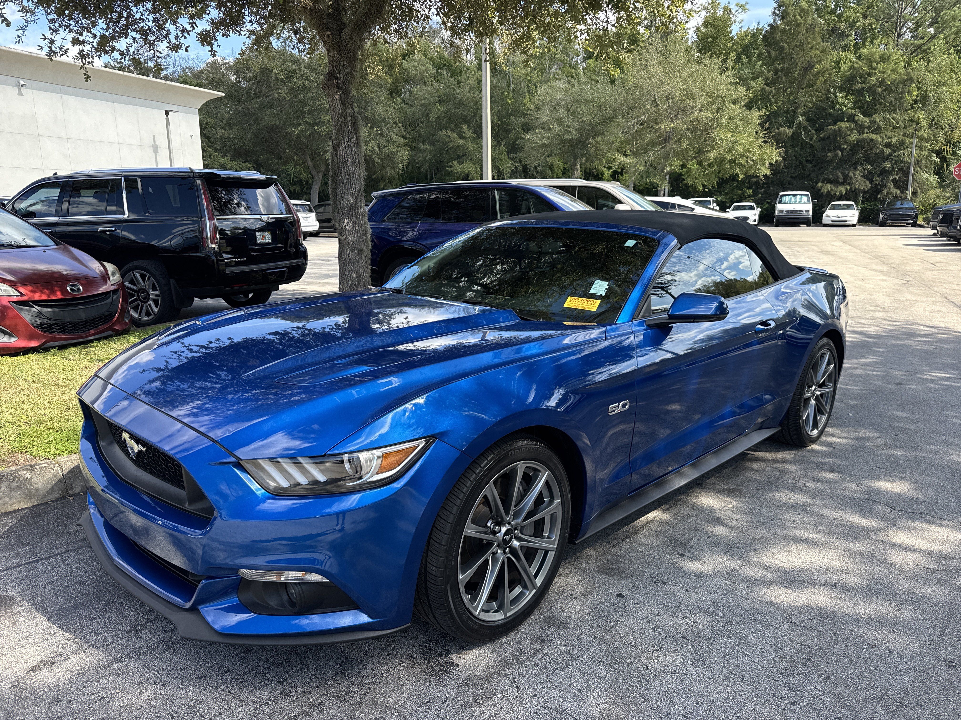 Used 2017 Ford Mustang GT Premium w/ Equipment Group 401A RWD image 1