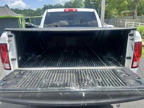 Used 2018 RAM 1500 Express image 9