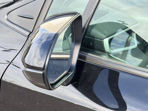 Used 2025 Toyota Corolla LE image 23