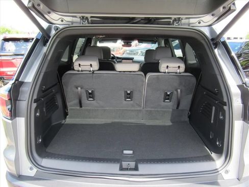 New 2026 GMC Acadia Elevation FWD image 29