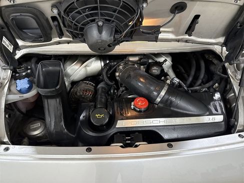 Used 2006 Porsche 911 Carrera S image 24