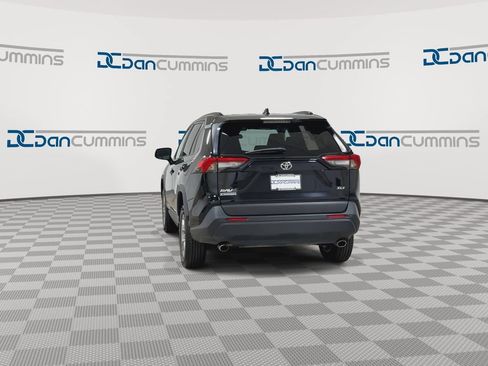 Used 2024 Toyota RAV4 XLE FWD image 8