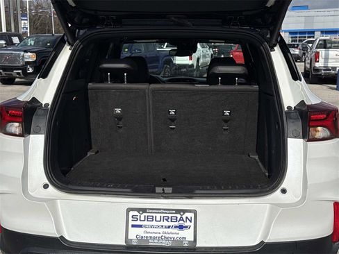 Used 2023 Chevrolet TrailBlazer RS w/ Sun and Liftgate Package image 6