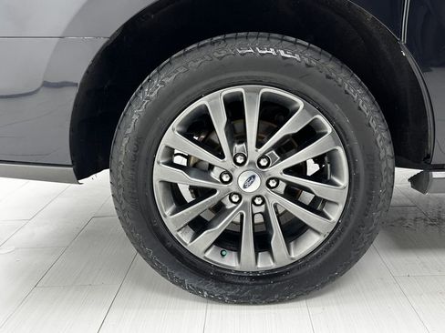 Used 2021 Ford Expedition Max Limited image 39