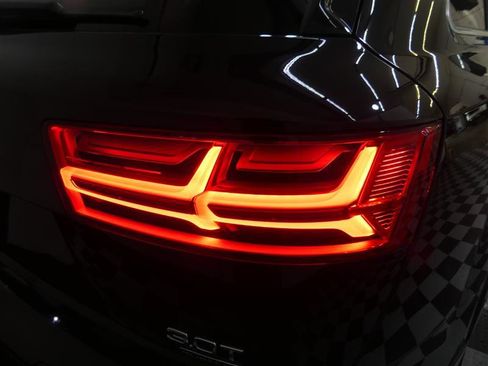 Used 2018 Audi Q7 3.0T Prestige w/ Prestige Package image 16