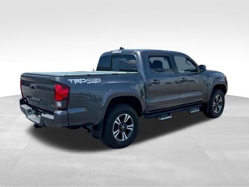 Used 2019 Toyota Tacoma TRD Sport AWD/4WD image 7