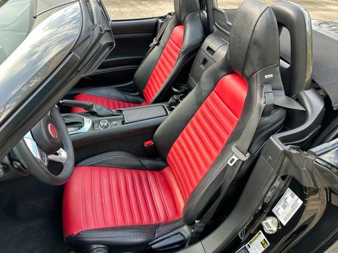 Used 2018 FIAT 124 Spider Abarth image 20