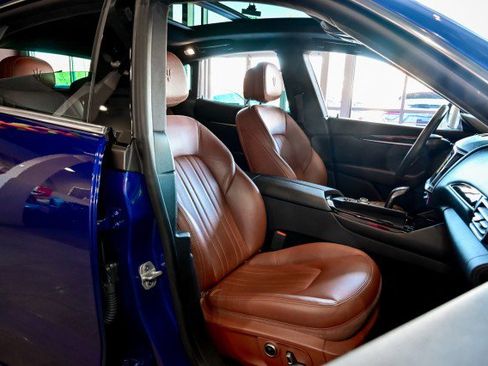 Used 2022 Maserati Levante GT image 29