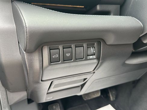 Used 2025 Subaru Ascent Touring image 30