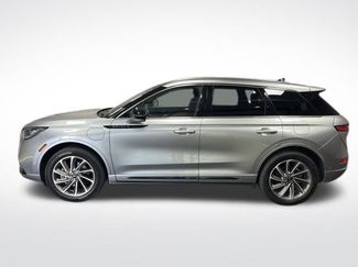 Used 2022 Lincoln Corsair Grand Touring video 2