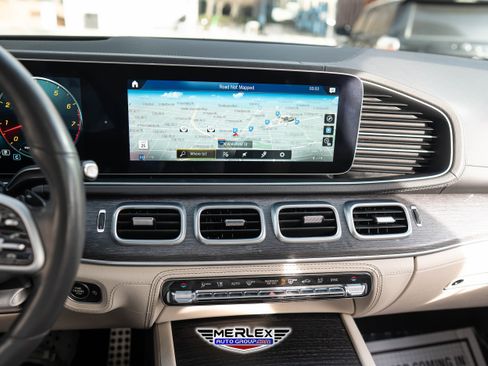 Used 2020 Mercedes-Benz GLS 580 4MATIC image 34