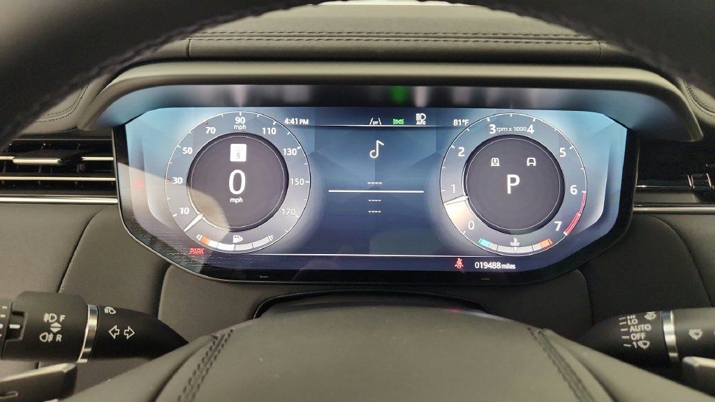 Used 2025 Land Rover Range Rover Sport Dynamic SE AWD/4WD image 31