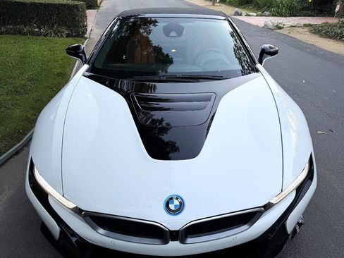 Used 2019 BMW i8 Roadster image 13