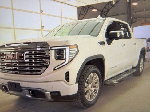 Used 2023 GMC Sierra 1500 Denali w/ Technology Package image 2