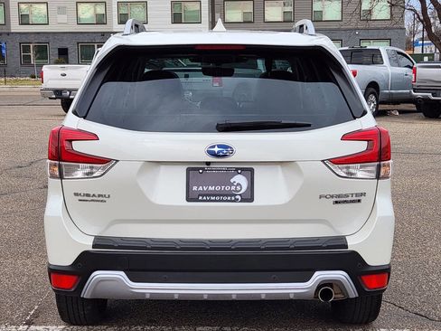 Used 2023 Subaru Forester Touring image 9