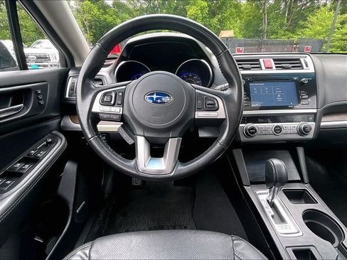 Used 2016 Subaru Outback 2.5i Limited AWD/4WD image 5