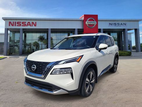 Certified 2023 Nissan Rogue Platinum w/ Platinum Premium Package AWD/4WD image 10