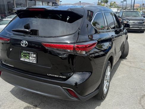Used 2023 Toyota Highlander Limited AWD/4WD image 7