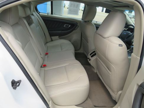 Used 2011 Ford Taurus SEL w/ 201A Rapid Spec Order Code FWD image 9
