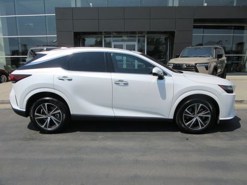 Used 2023 Lexus RX 350 Premium w/ Cold Area Package AWD/4WD image 11