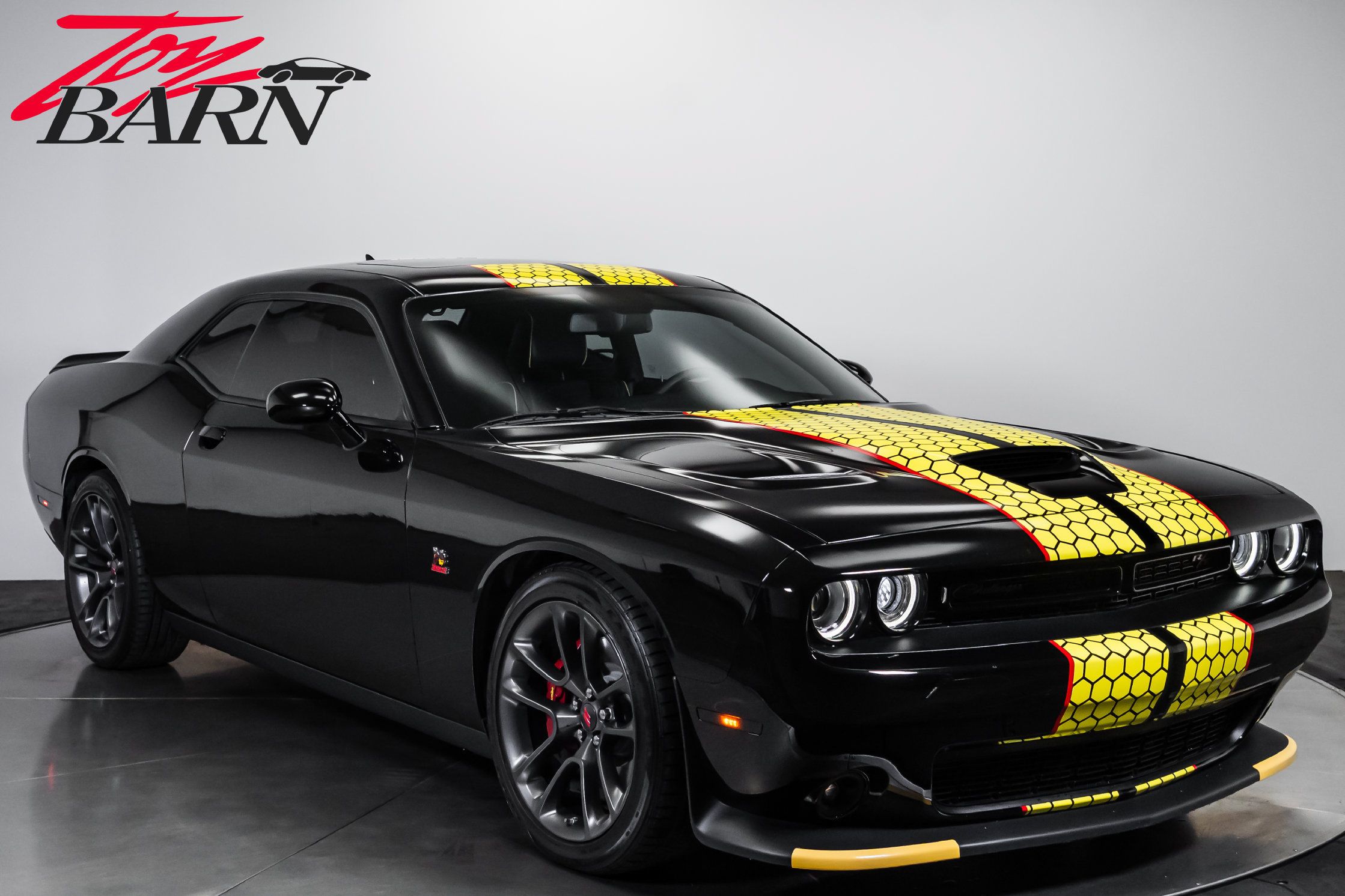 Used 2023 Dodge Challenger R/T Scat Pack RWD image 7