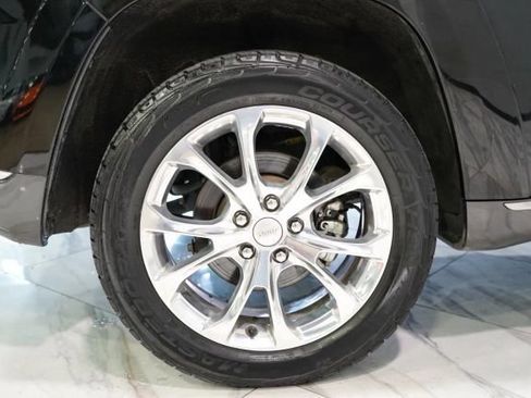 Used 2021 Jeep Grand Cherokee Summit AWD/4WD image 12
