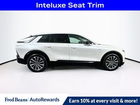 Used 2025 Cadillac Lyriq Sport w/ LPO, Floor Liner Package AWD/4WD image 10