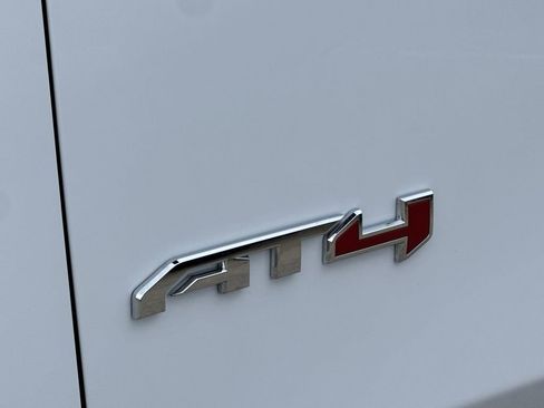 Certified 2025 GMC Yukon XL AT4 w/ LPO, Floor Liner Package AWD/4WD image 34