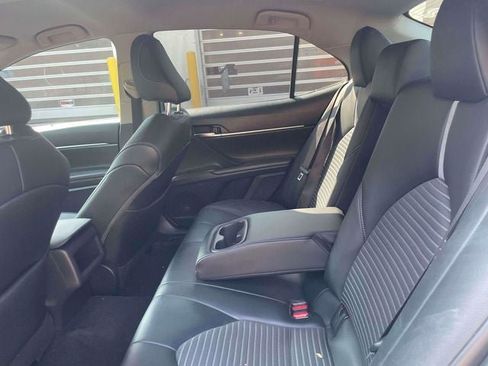 Used 2021 Toyota Camry SE w/ Carpet Mat Package (TMS) AWD/4WD image 12