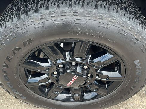 Certified 2024 GMC Sierra 2500 AT4 w/ AT4 Premium Plus Package AWD/4WD image 11