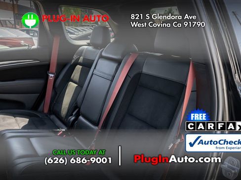 Used 2020 Jeep Grand Cherokee SRT image 2