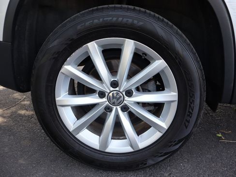 Used 2017 Volkswagen Tiguan Wolfsburg Edition AWD/4WD image 43