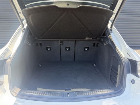 Certified 2023 Porsche Macan S AWD/4WD image 35