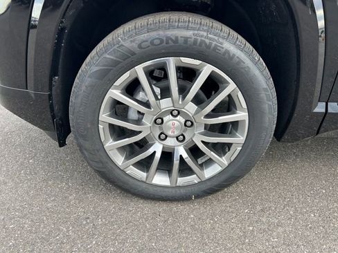 New 2026 GMC Terrain Denali w/ LPO, Floor Liner Package image 24