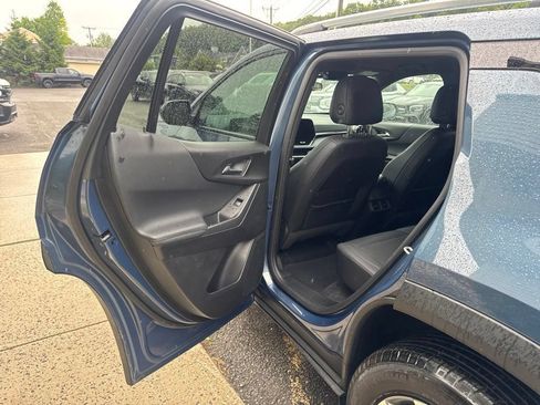 Used 2025 Chevrolet Equinox LT w/ Convenience Package II AWD/4WD image 43