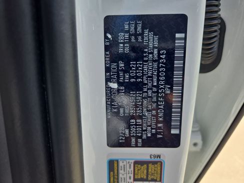 Certified 2024 Kia EV9 GT-Line AWD/4WD image 36