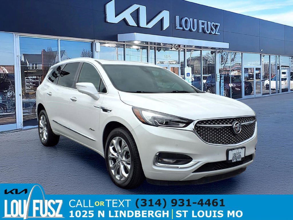 Used 2020 Buick Enclave Avenir w/ Avenir Technology Package FWD image 1