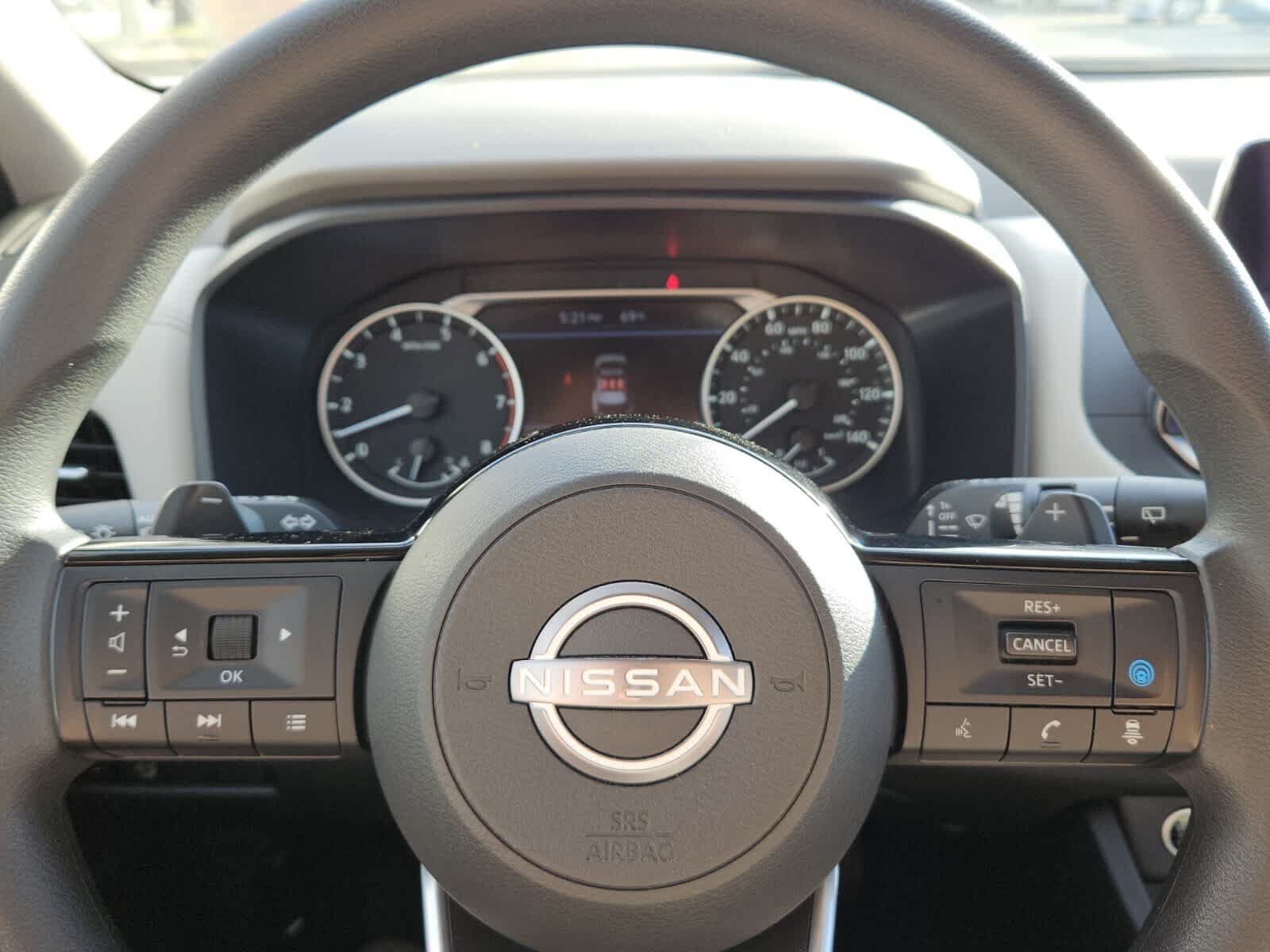 Used 2023 Nissan Rogue SV AWD/4WD image 11