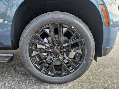 New 2026 GMC Yukon XL Denali w/ Sun & Power Step Package AWD/4WD image 26