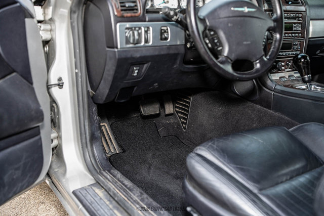 Used 2004 Ford Thunderbird RWD image 22