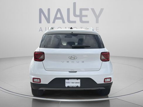 New 2026 Hyundai Venue SEL FWD image 8
