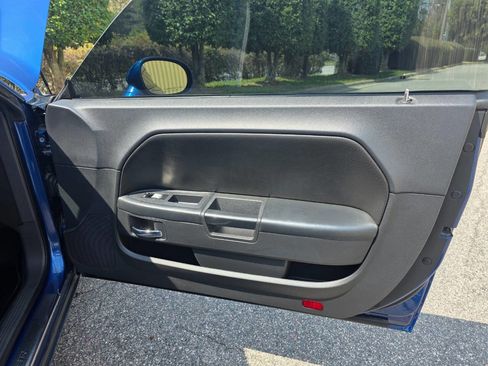 Used 2010 Dodge Challenger R/T image 23