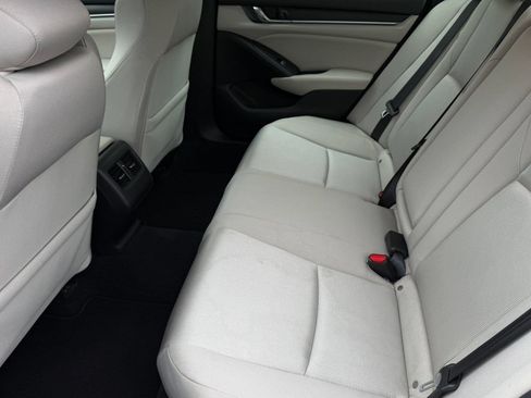Used 2019 Honda Accord EX image 27
