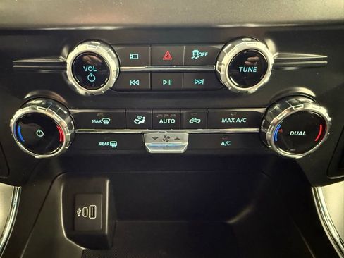 New 2025 Ford F150 XLT w/ Equipment Group 301A Standard image 37